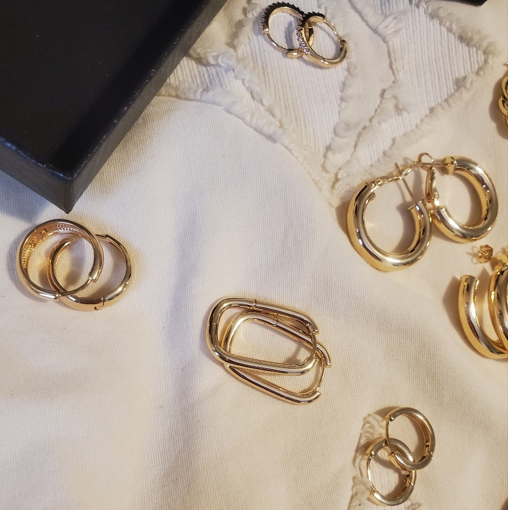 Gold Tone Hoop Earrings Set - Picture 7 of 9